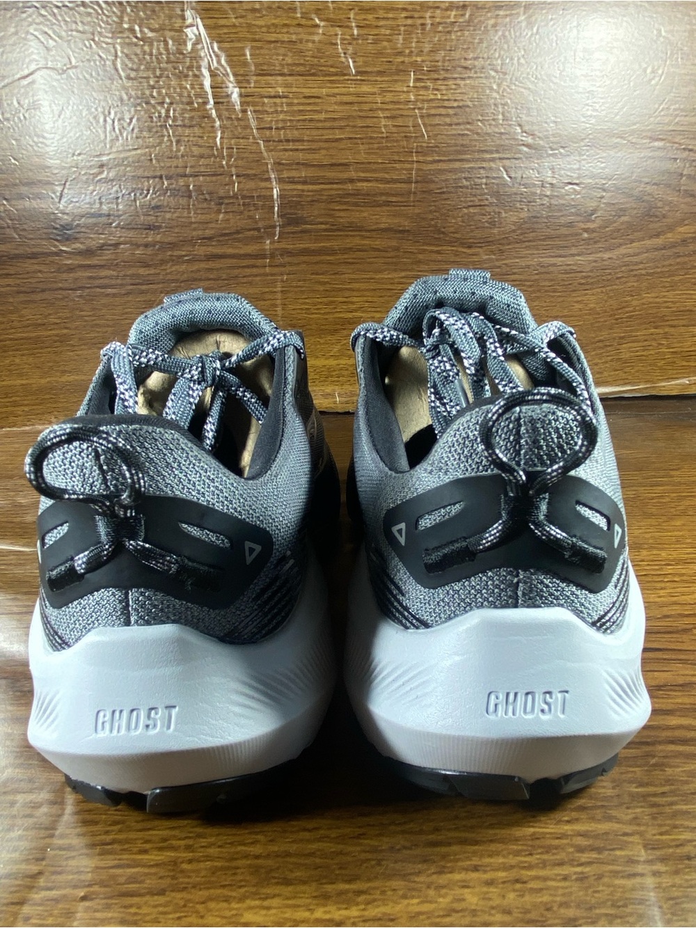 Brooks ghost Trail women’s shoe size 8.5 - Picture 3 of 11